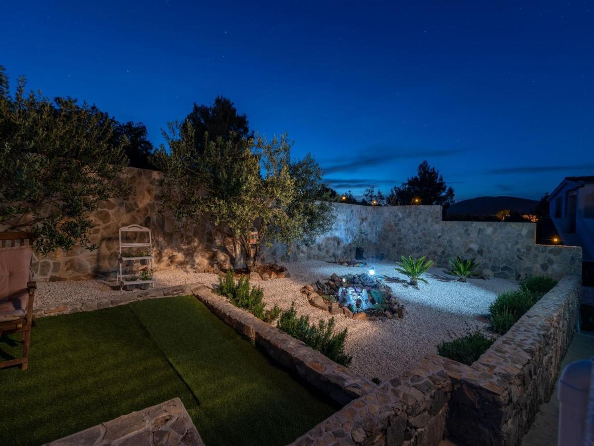 Scenic Sea View,Three Bedroom Villa With Pool Trogir Exterior foto